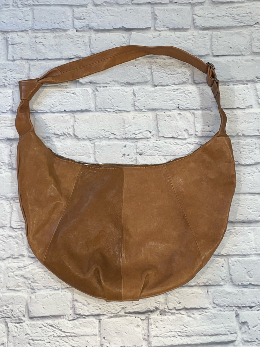 Mango Crescent Bag, Tan Large Leather Hobo, Zip Closure, Pocket Inside, MNG